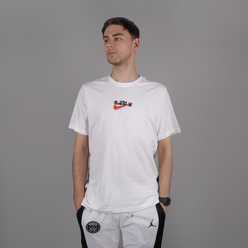 мужская белая футболка Nike Dri-FIT LeBron AJ9493-100 - цена, описание, фото 1